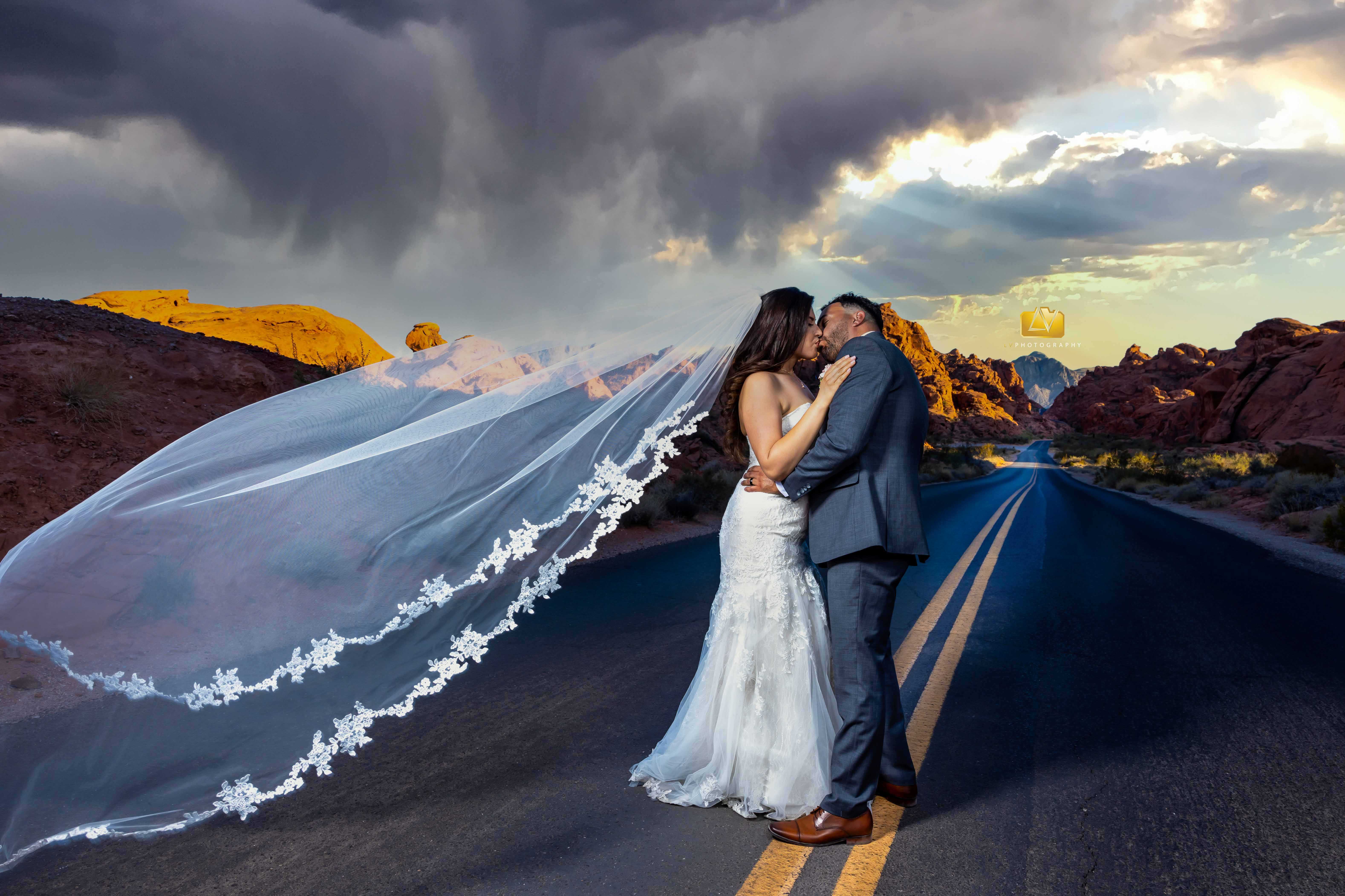 The Best Wedding Photographer For  Valley Of  Fire In Las Vegas NV
